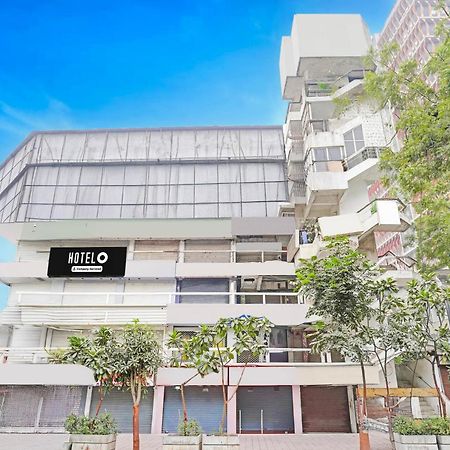 Super Hotel O Navrangpura Cg Road Formerly Hotel Yugraj 아흐메다바드 외부 사진