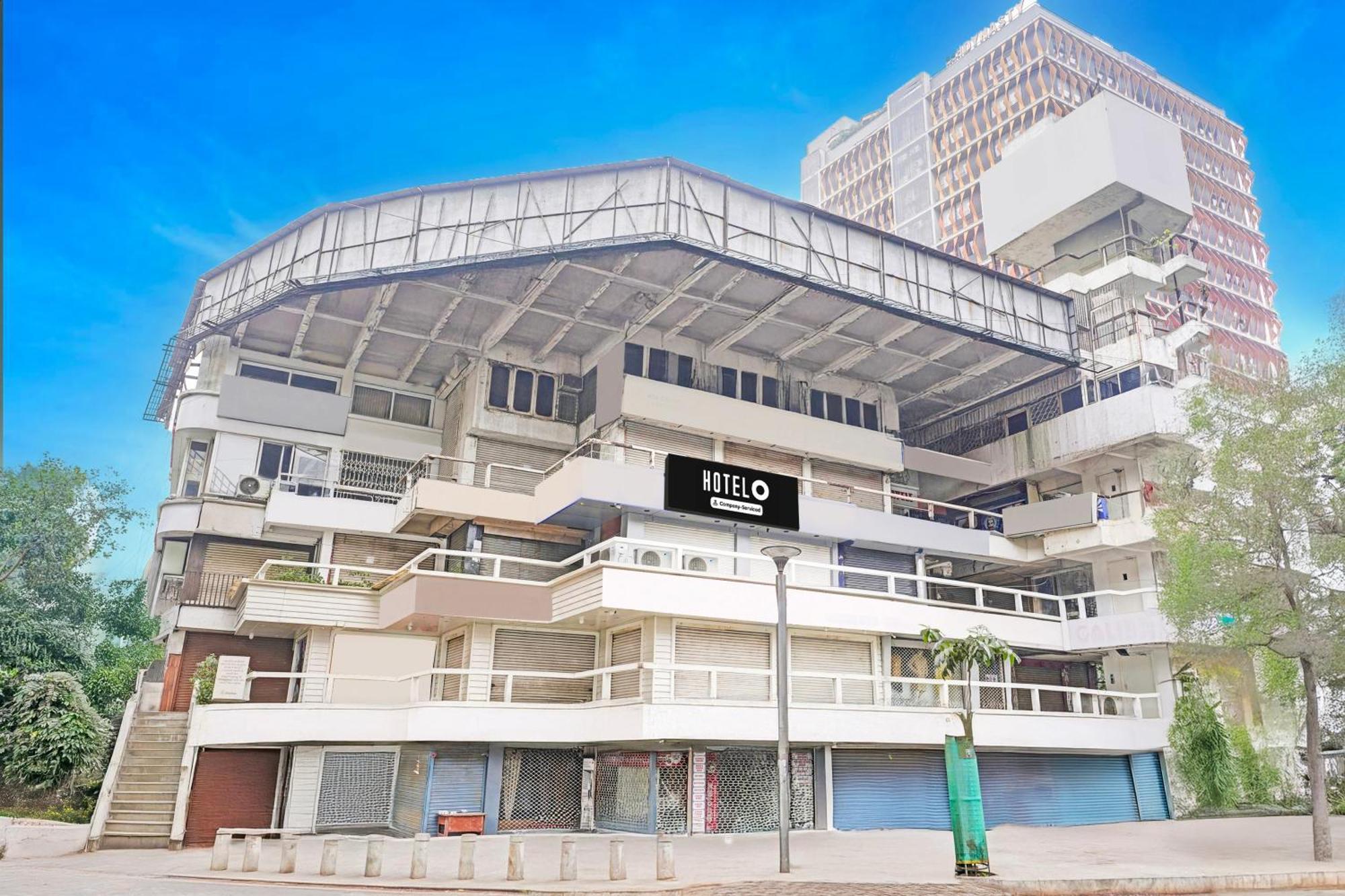 Super Hotel O Navrangpura Cg Road Formerly Hotel Yugraj 아흐메다바드 외부 사진